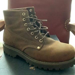 American Eagle mens leather boot